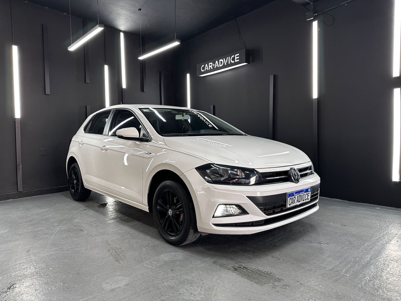 VOLKSWAGEN POLO 1.6 COMFORTLINE 5P L18 - imagen 1 de 19