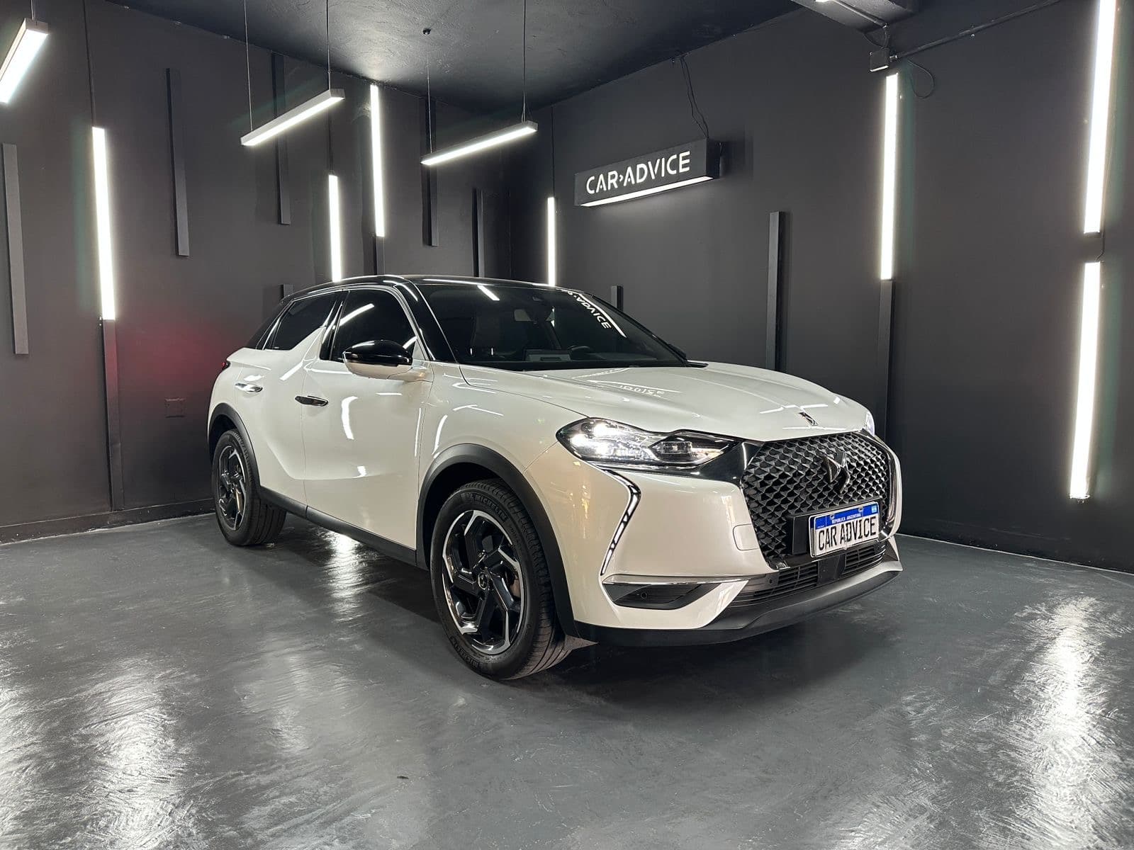 DS AUTOMOBILES DS3 DS AUTOMOBILES DS3 1.2 T CROSSBACK RIVOLI PURETECH AT8 - imagen 1 de 20