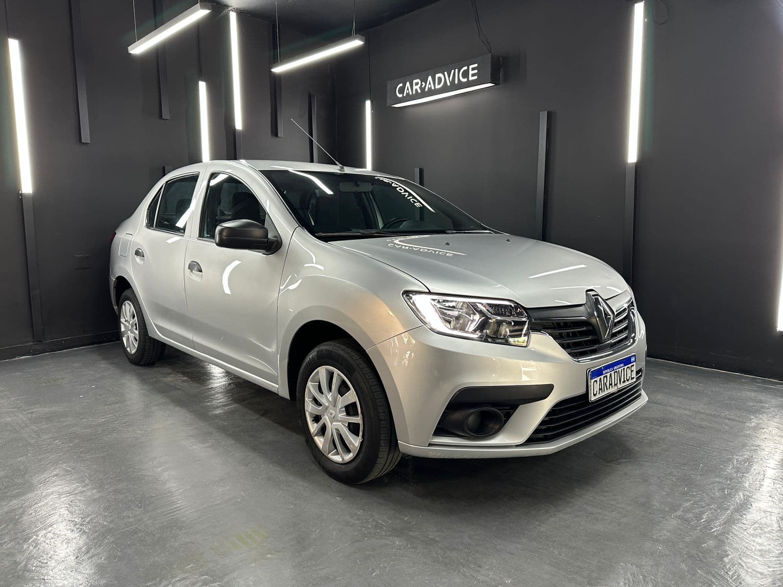 RENAULT LOGAN RENAULT LOGAN II 1.6 16V LIFE - imagen 1 de 19