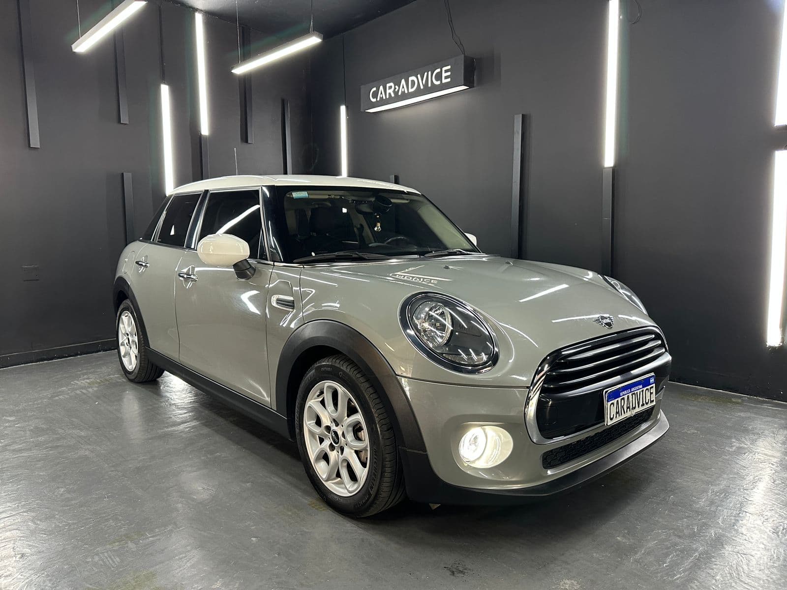 MINI COOPER PEPPER 5P AT - imagen 1 de 19