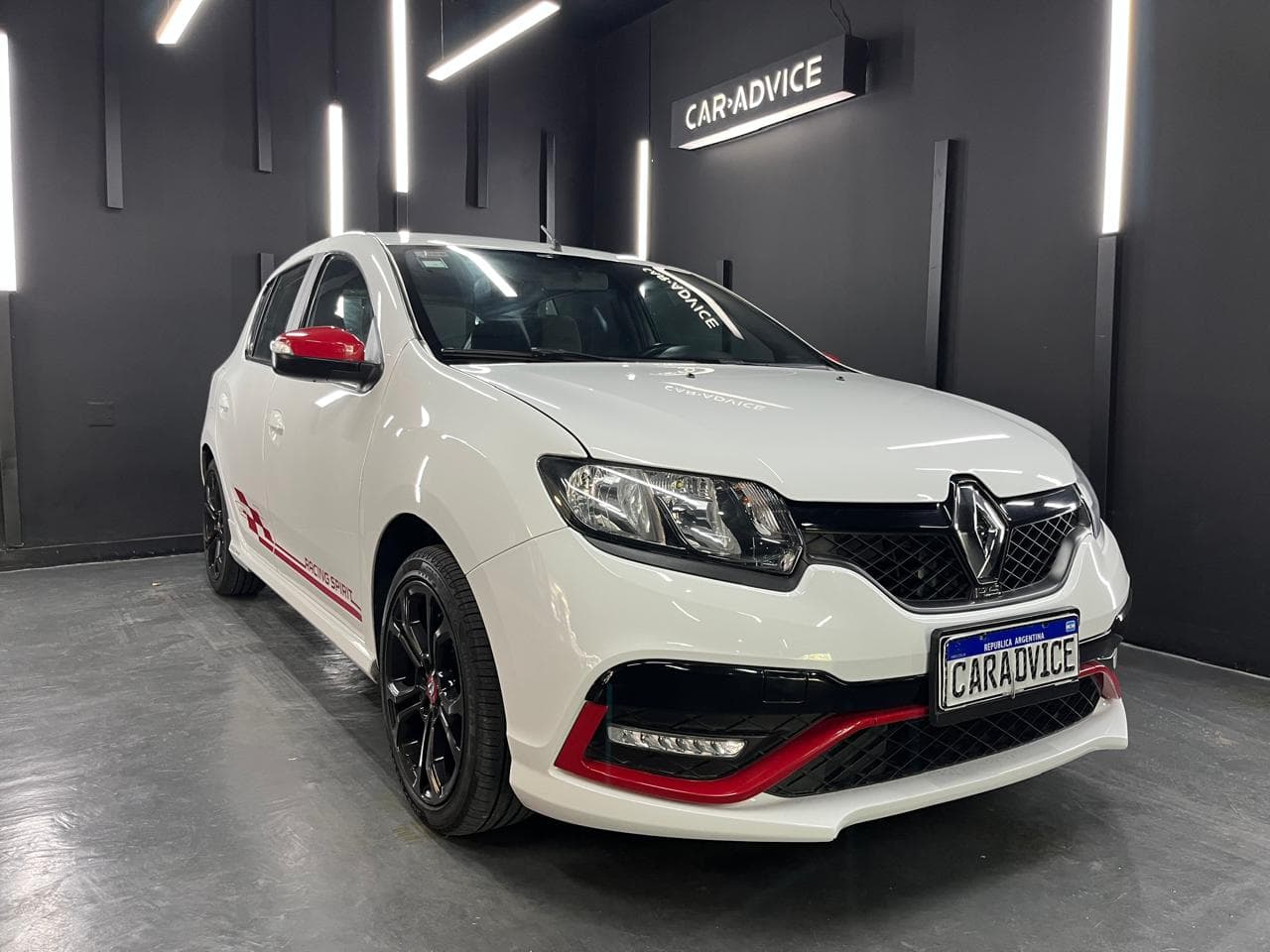 RENAULT SANDERO 2.0 16V RS RACING SPIRIT L17 - imagen 1 de 17