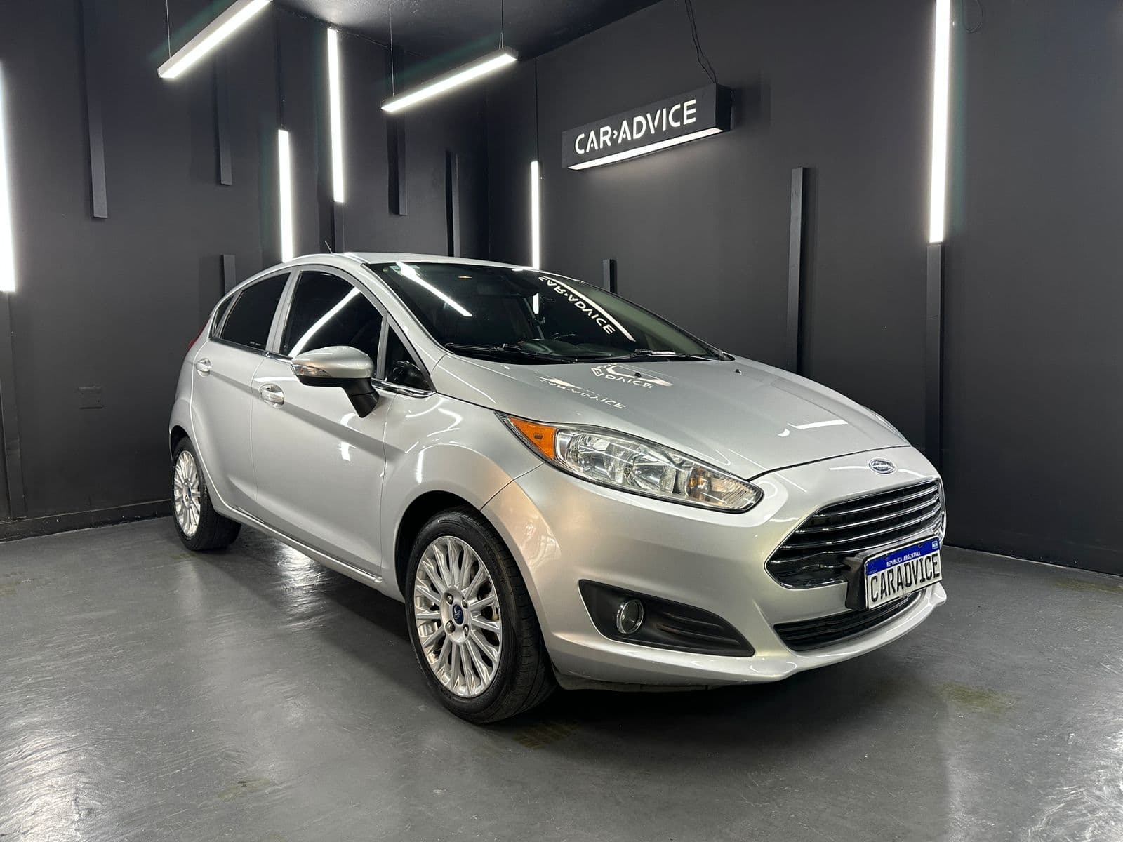 FORD FIESTA 1.6 TITANIUM POWERSHIFT KD 5P L13 - imagen 1 de 20