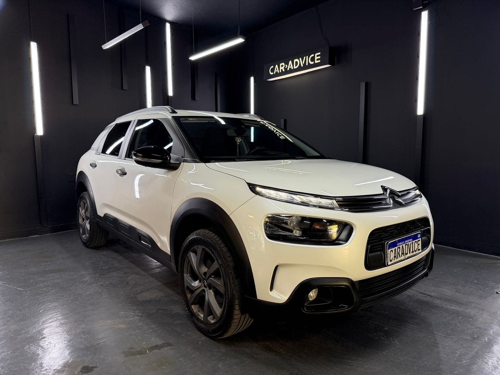 CITROEN C4 CACTUS 1.6 VTI FEEL PACK AT6 - imagen 1 de 18